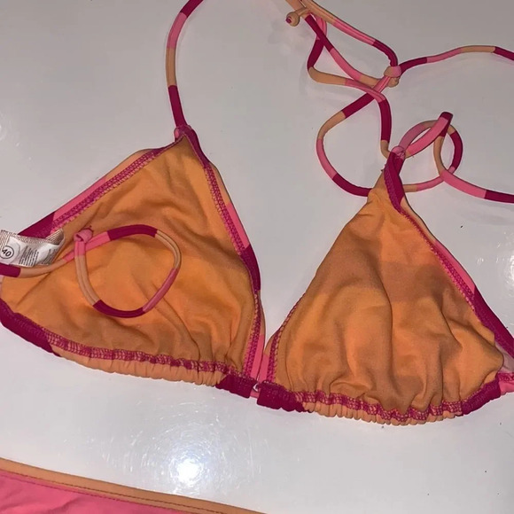 Bikin(2 piece)  - Picture 5 of 6